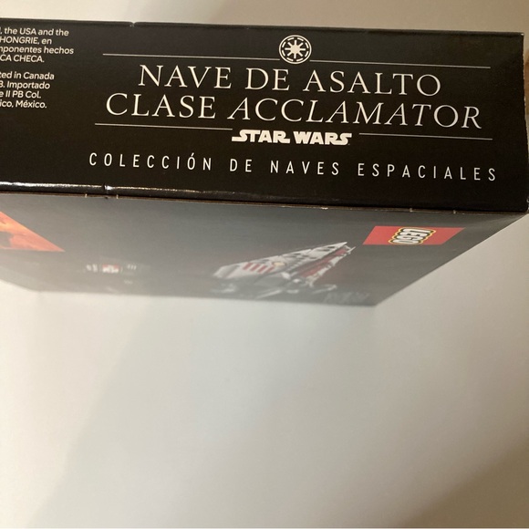 LEGO Star Wars: Acclamator-Class Assault Ship (75404) - Picture 7 of 15